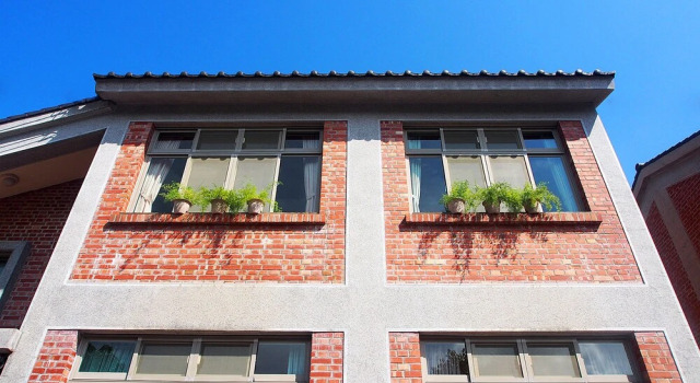 Четырёхместный семейный номер Standard Red Brick Villas