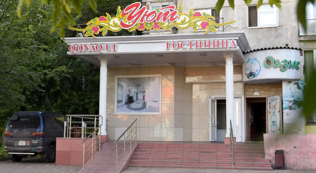 Uyutnaya, Boek Hotel Qostanaj 