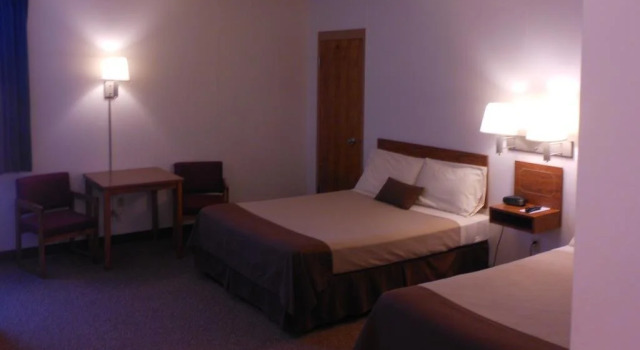 Great American Inn & Suites, Buchen Sie Hotel Devils Lake North Dakota