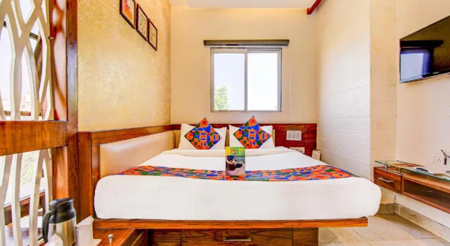 Номер Deluxe FabHotel Khushi Regent