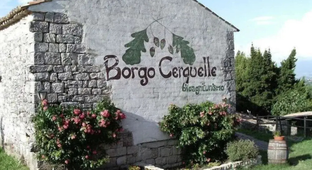 Agriturismo Borgo Cerquelle, Забронировать Отель Джаллонардо 
