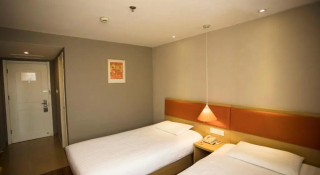 Номер Standard Home Inn Xian South Taihua Road Daming Palace Relics Park