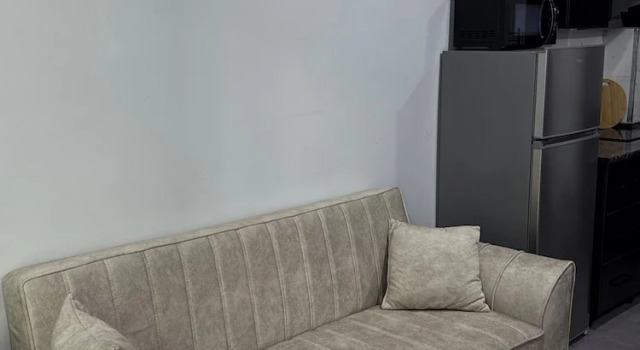 Charming Batumi Apartment With Balcony & Partial AC, Book Apartment Batumi 