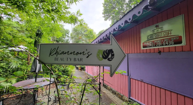 Tillett Gardens Guest House, Забронировать Гостевой дом Отели Назарета с парковкой, Парковка
