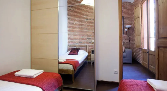 Modern 2-bedroom Apartment Near Sagrada Familia