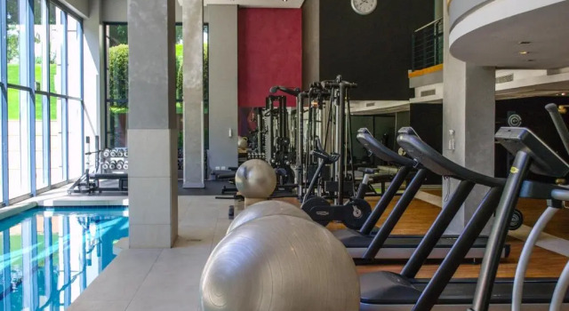 Stunning 2 Bedroom Apartment, Boek Appartement Sandton 