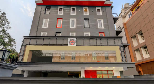 OYO Townhouse 115 Patel Nagar