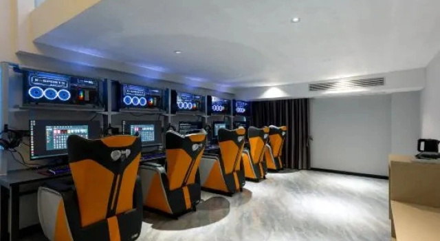 Кровать в общем номере SOLO E-sports Hotel