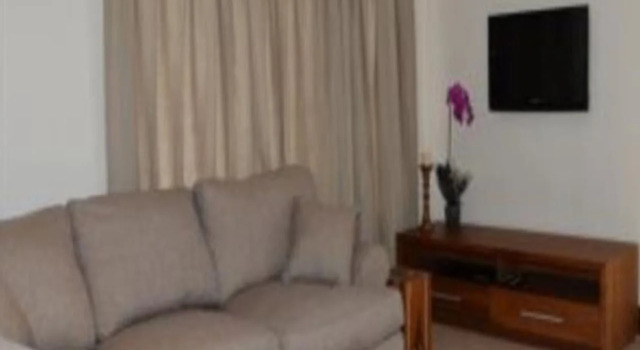Awali Lodge, Book Hotel Hoteller i Table View med parkering, Parkering