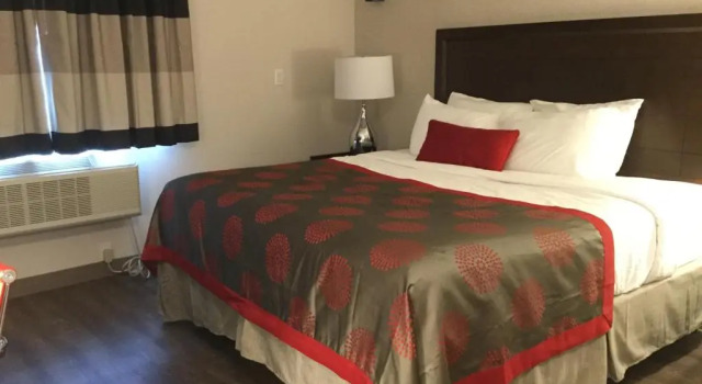 Двухместный номер Ramada by Wyndham Bronx Terminal
