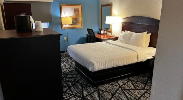 Standard Doppel Zimmer Baymont By Wyndham Monroe Ohio