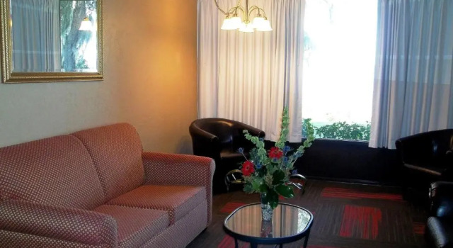 Номер Standard Crystal Cove Riverfront Resort