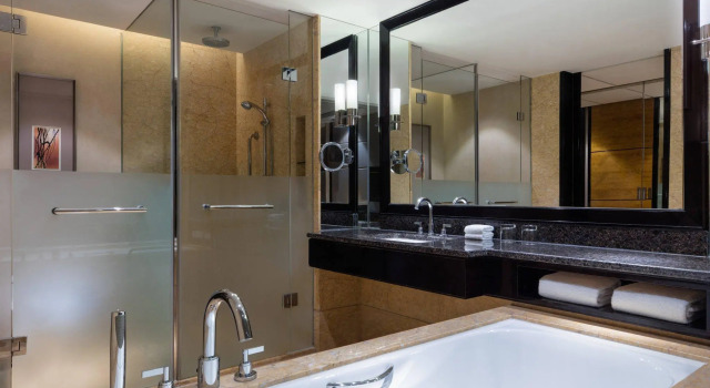 Двухместный номер Standard с видом на реку Sheraton Zhongshan Hotel