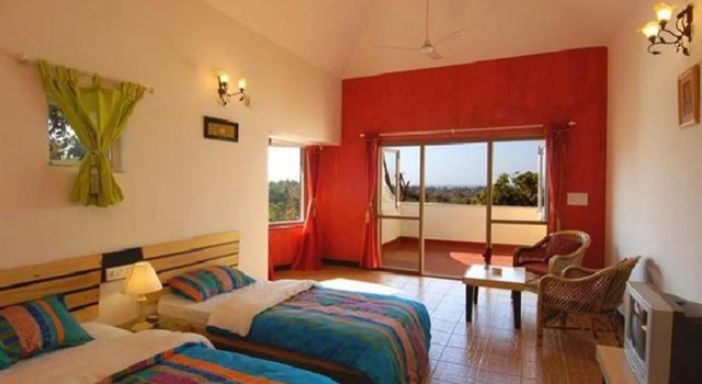 Nirvana Hermitage, Rezerwuj Hotel Hotele w North Goa z parkingiem, Parking