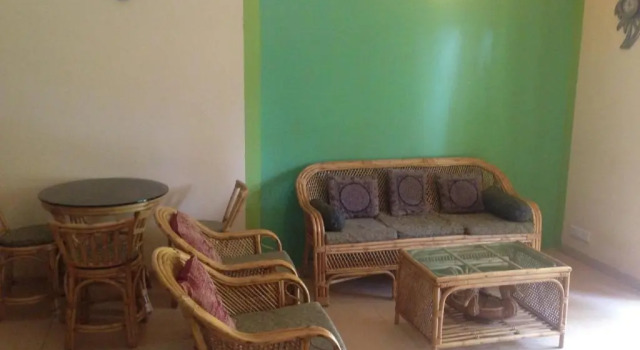 Pool and Garden Facing Apartment in Riviera Foothills Near Baga, Arpora, Rezerwuj Apartament Hotele w Arpora z basenem, Basen