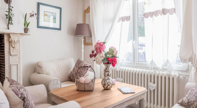 Atmospheric holiday home in Bréville-sur-Mer with terrace, Забронировать Отель  