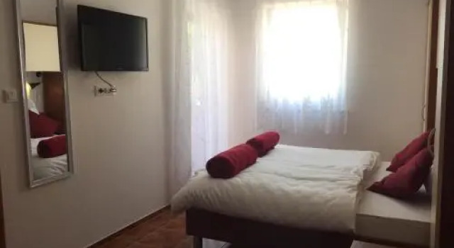 Guest House Navetta 2, Prenota Affittacamere Valbandon Istria