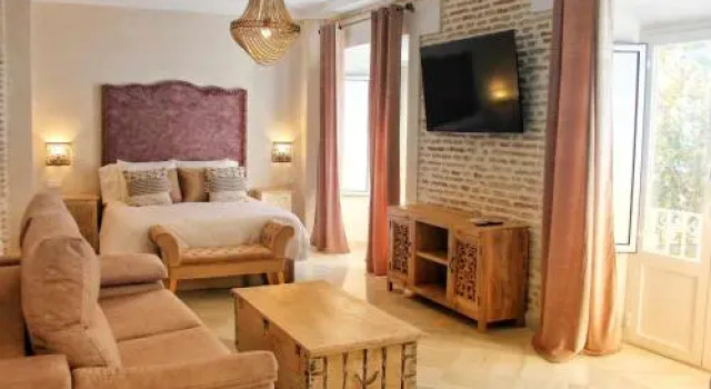Adriano Apartments