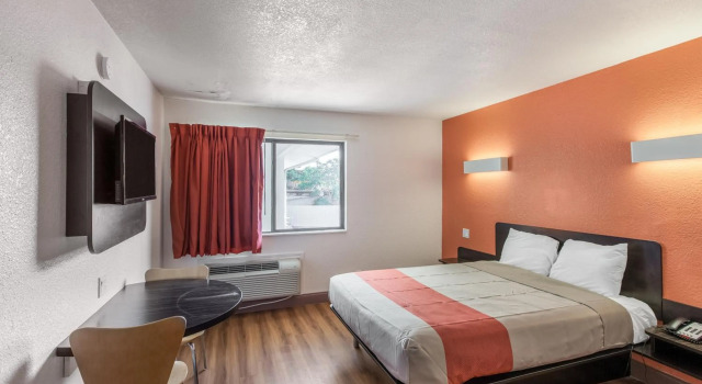 Motel 6-Dallas, TX - South, Забронировать Мотель Мотели Далласа, Мотель