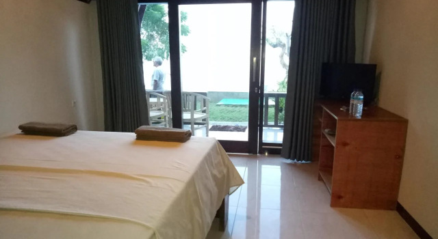 Krisna Bungalows and Restaurant, Book Hotel Sekotong Lombok