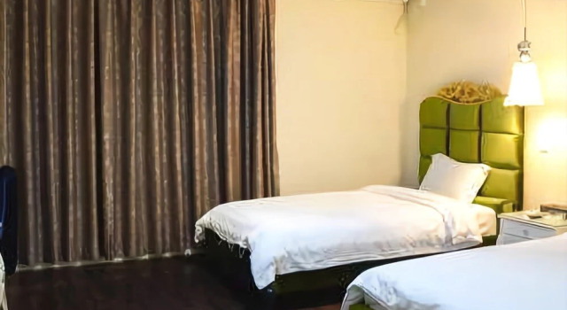 Nanwan Shanzhuang Holiday Hotel, Prenota Hotel Hotel economici a Jiangmen