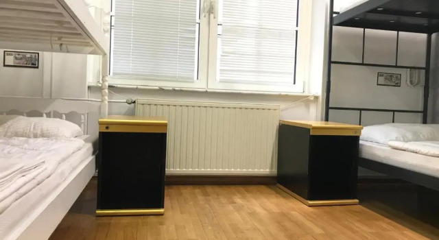 Кровать в общем номере Hostel Tresor