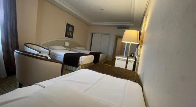 Standardowy trzyosobowy pokój 1 sypialnia EmexOtel Kocaeli