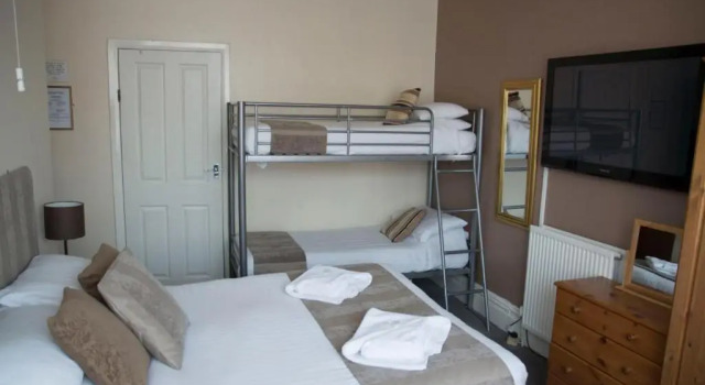 Семейный номер Standard Lyndawn hotel