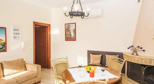 Cozy flat in an olive grove 1.5km to a sandy beach