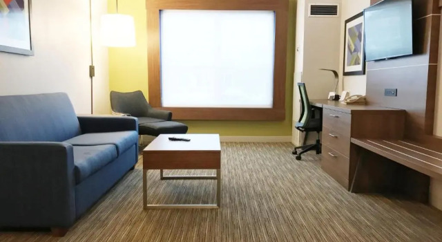Люкс Holiday Inn Express Hotel & Suites White River Junction by IHG