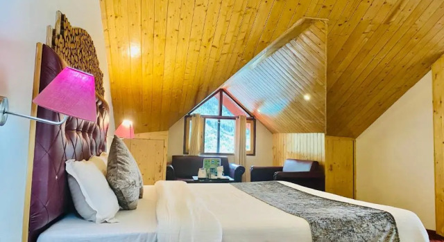 Номер Luxury Hotel Hadimba Palace Manali