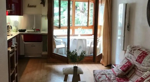 Appartement Brides-les-Bains, 1 pièce, 4 personnes - FR-1-512-231, Prenota Appartamento Hotel a Alvernia con parcheggio, Parcheggio