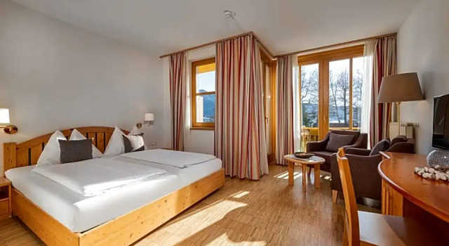 Семейный люкс с видом на озеро Seehotel Urban