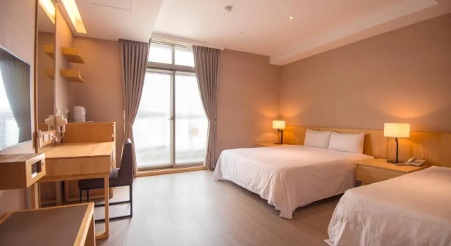 Номер Standard Asia Emperor Hotel