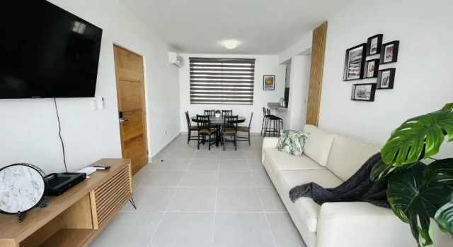 Апартаменты New Cozy Beach Apartment With Private Beach on WS