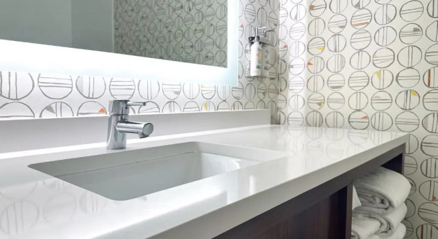 Люкс с видом на воду Holiday Inn Weirton-Steubenville Area