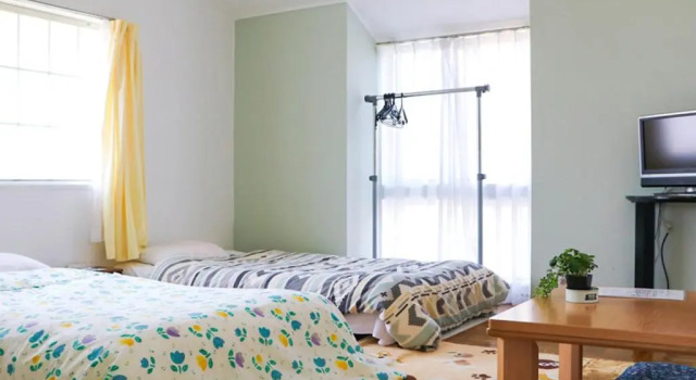 Кровать в общем номере (женский номер) Guest House Shirahama R-cafe - Female Only