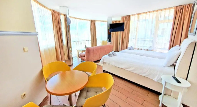 Апартаменты Deluxe Favorit Aparthotel