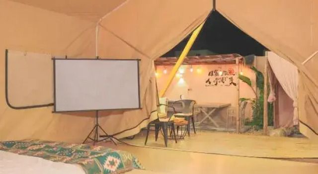Тент с видом на внутренний двор Shantou Bushe Holiday Homestay