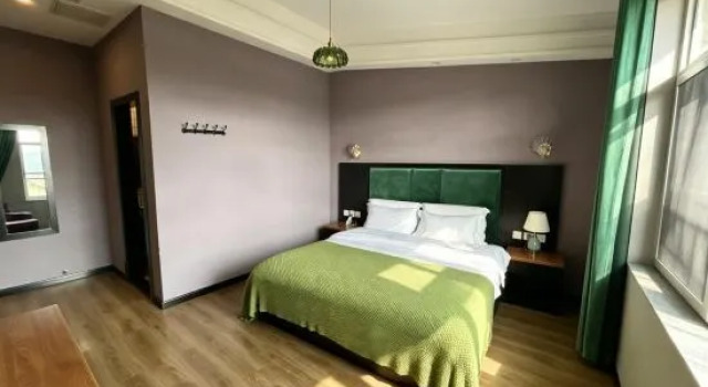 Люкс с 2 комнатами Xingyi Yunshang Garden Homestay (Wanfenglin Xiangchou Market)