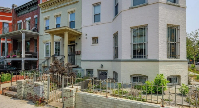 2 Mi to National Mall: Wfh-friendly DC Townhome