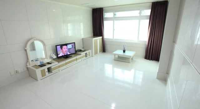 Donghae Boyang Hot Spring Convention Hotel, Prenota Hotel Donghae Gangwon-Do