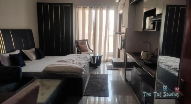 NE-1st time in Noida Stay In mall, Забронировать Отель Нойда штат Уттар-Прадеш