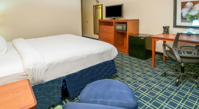Двухместный номер Standard Fairfield Inn & Suites Jackson
