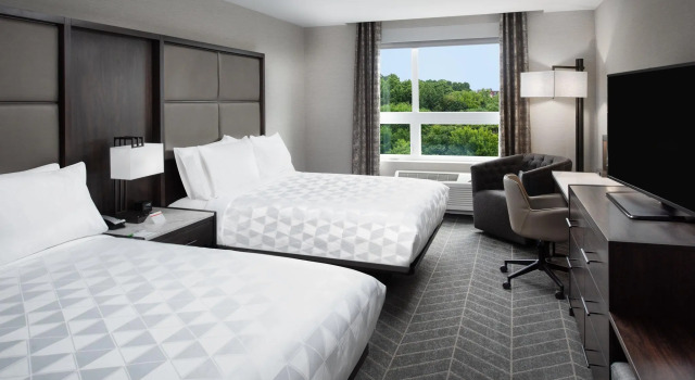 Четырёхместный номер Standard Holiday Inn Boston Logan Airport - Chelsea by IHG