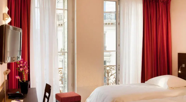 Двухместный номер Deluxe с частичным видом Escale Oceania Marseille Vieux Port