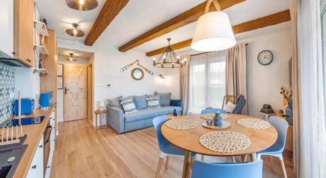 Apartamenty Sun & Snow Port Krynica, Varaa Huoneisto Krynica Morska 