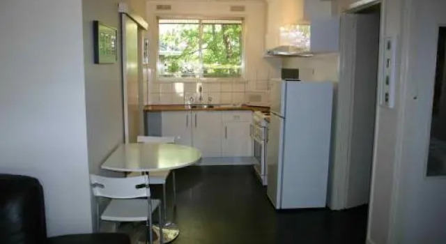 Ageri Holiday Unit, Book Apartment Bright 