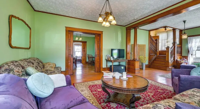 Dog-friendly Atlantic Farmhouse w/ Spacious Yard!, Boek Vakantiehuis Atlantic Iowa