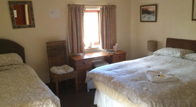 Fox & Hounds Inn